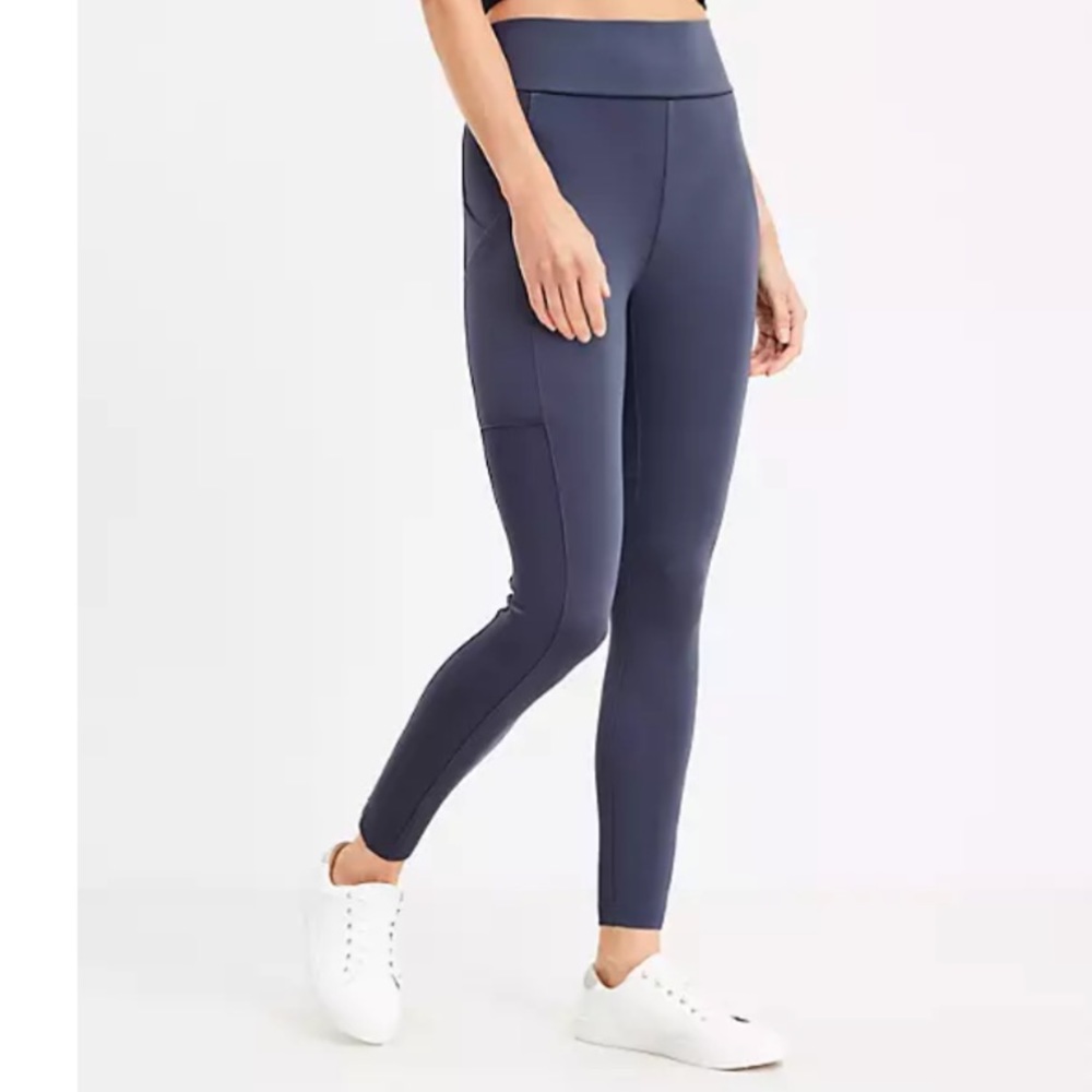 Ponte pocket legging in coastal grey NWT